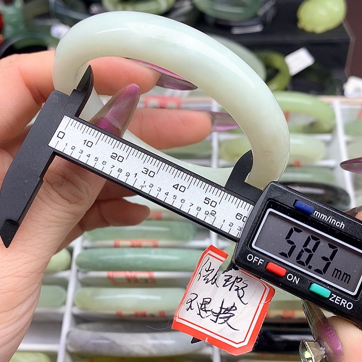 蛇纹石玉手镯未镶嵌763