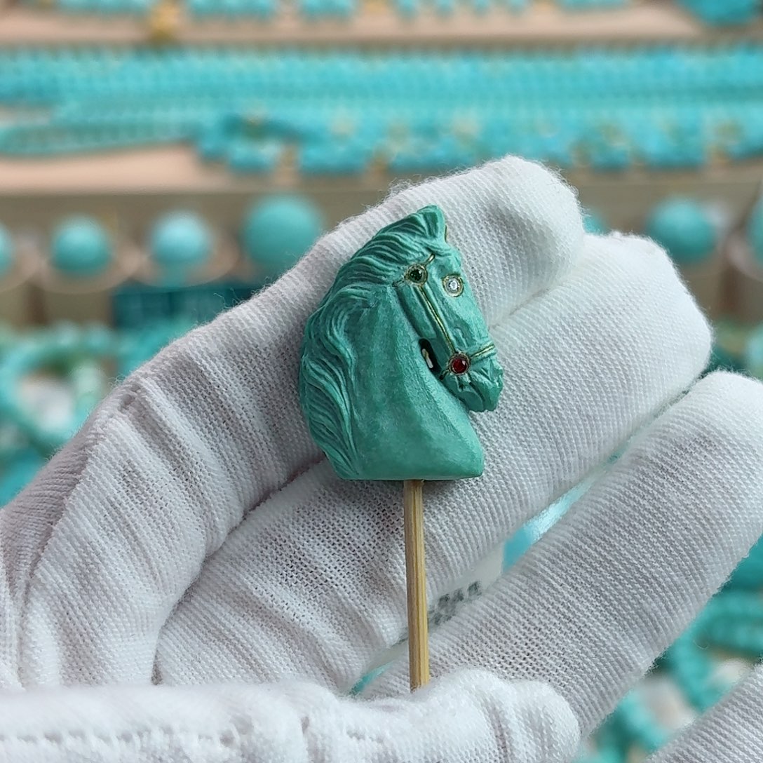 绿松石未镶嵌珠宝奇石