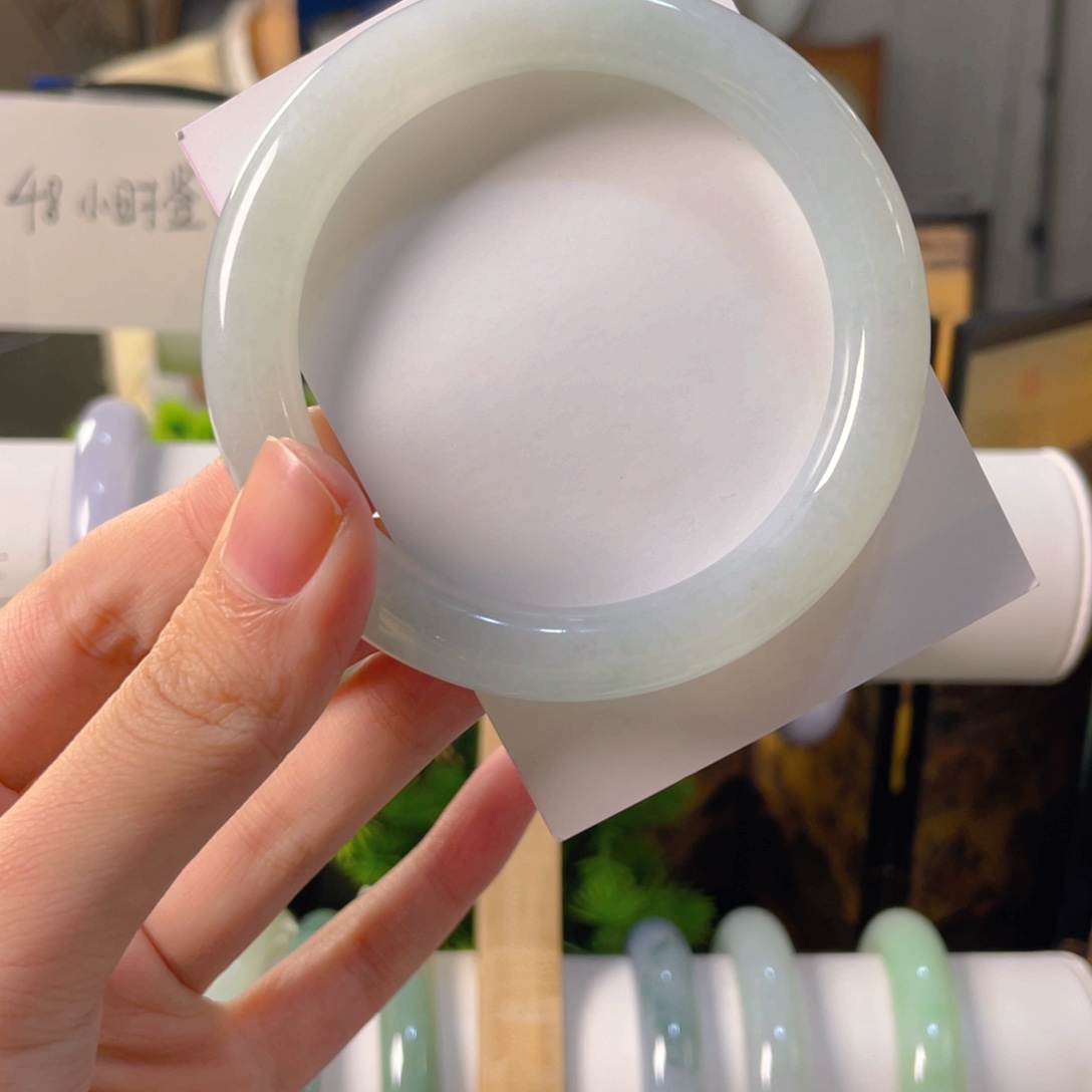 请***婆翡翠未镶嵌手镯缅甸翡翠分笔2