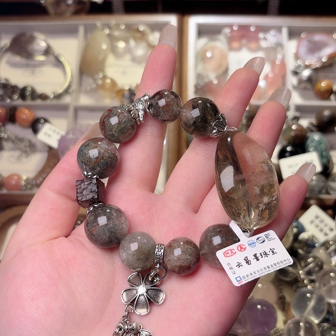 兔***子水晶手链合金手串