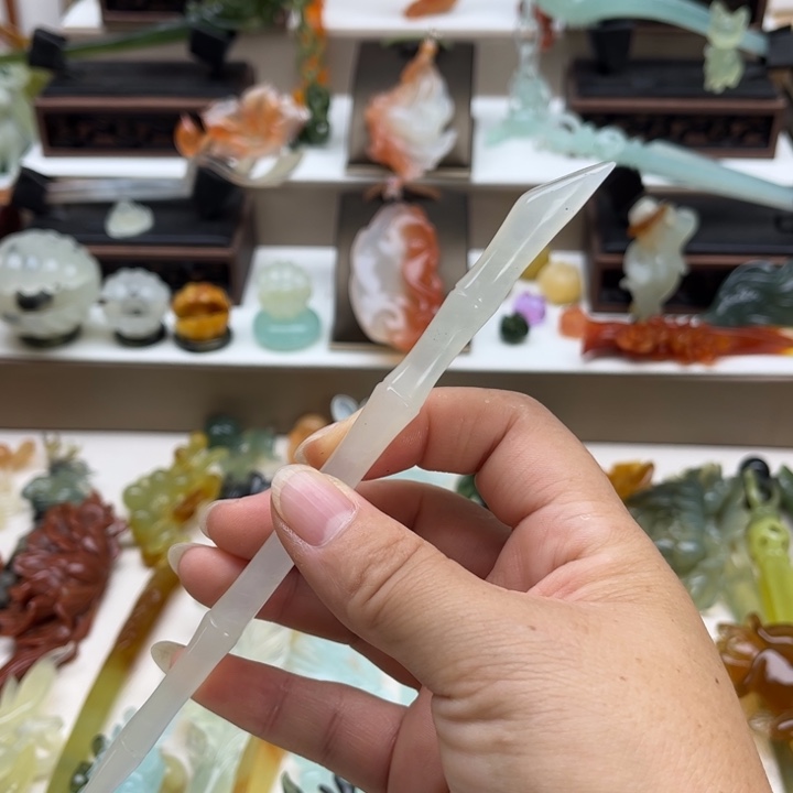 蛇纹石玉未镶嵌发簪