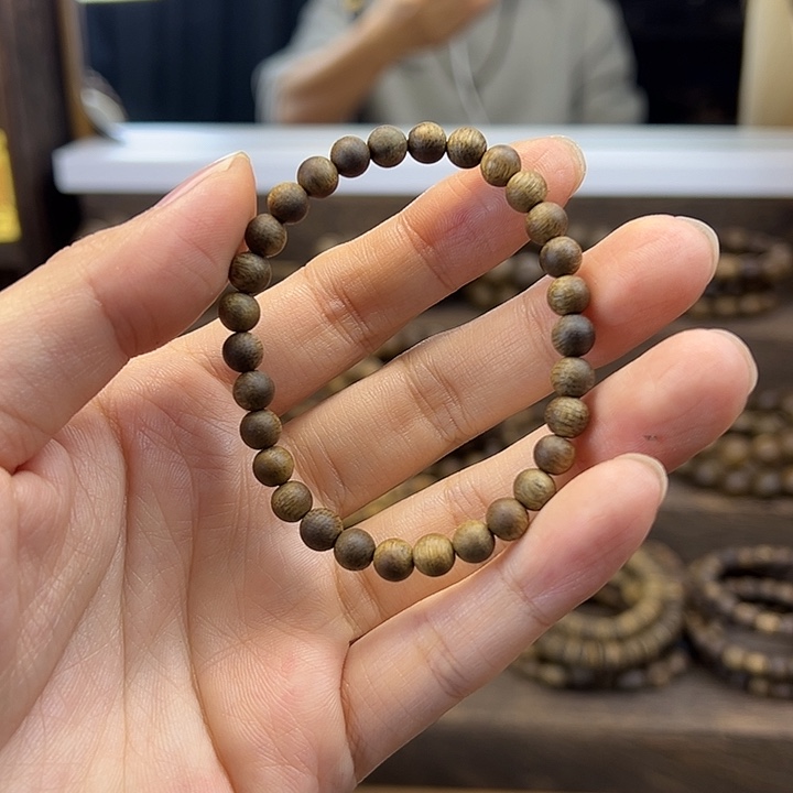 八***斜沉香碎屑沉香06圆珠单圈