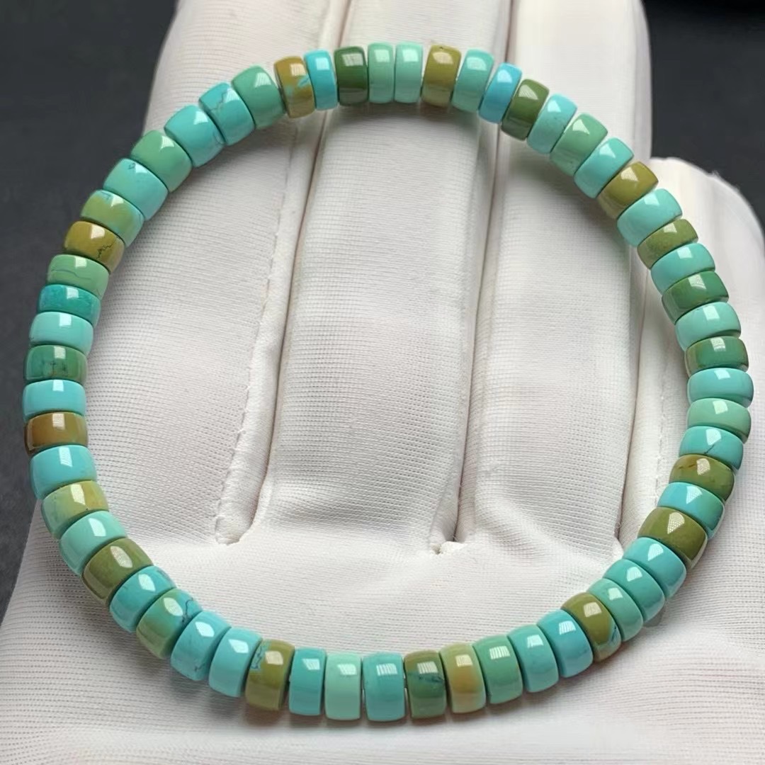 纯天然特色炫彩渐变色绿松石直切手串，色彩丰富，直径5.5mm左右