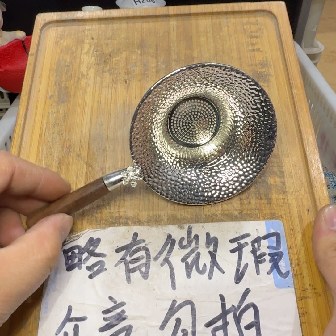 微瑕疵介意勿拍陶瓷器皿H168