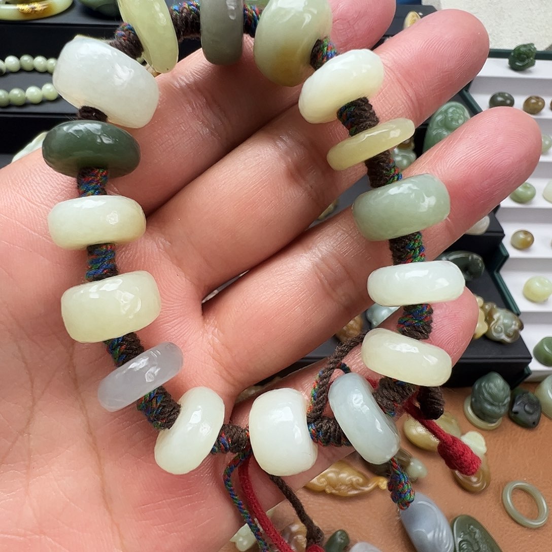 和田玉（糖玉）未镶嵌珠宝半成品