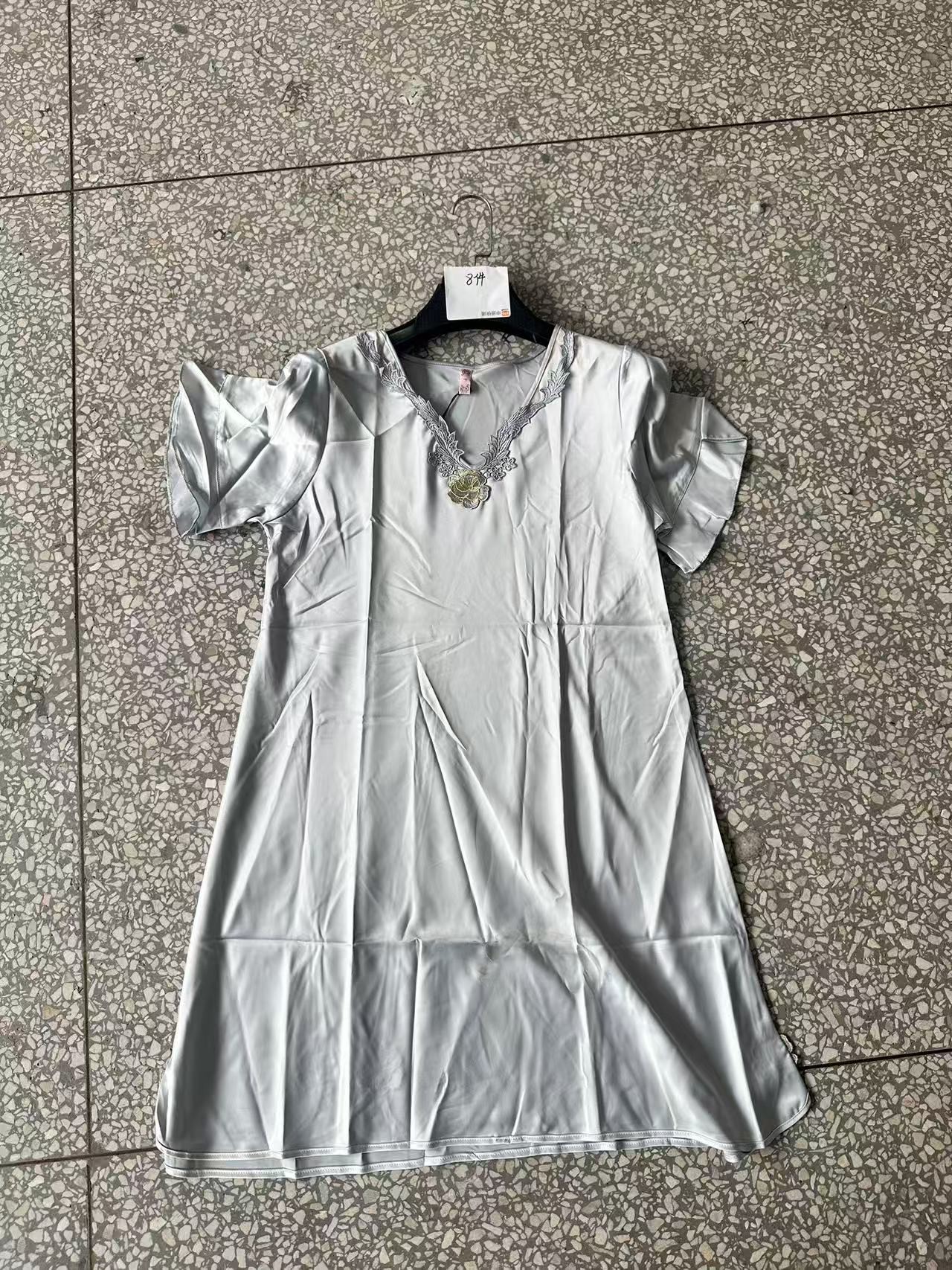 《兵哥外贸》银灰色花朵刺绣连衣裙睡衣 发一条