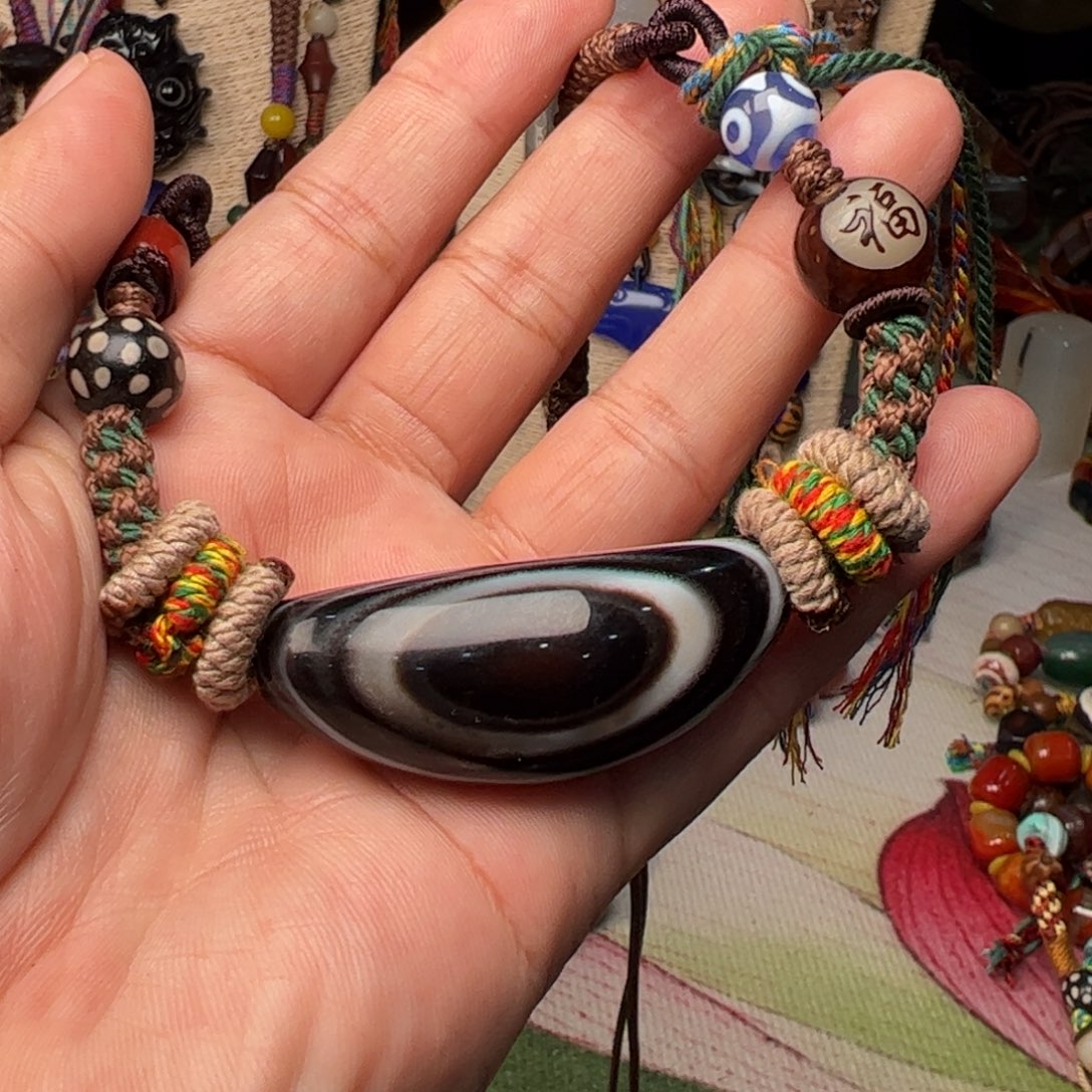 玛瑙/玉髓颈饰未镶嵌