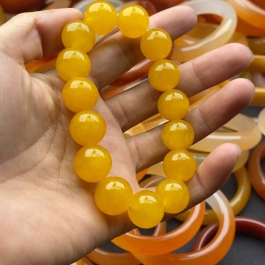 石英质玉未镶嵌手镯