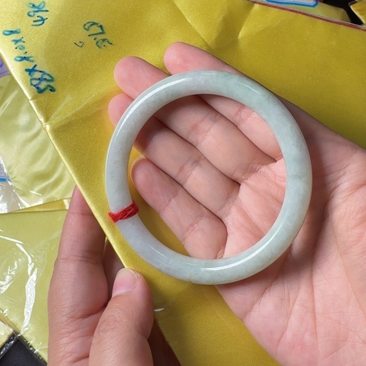 未镶嵌手镯翡翠58