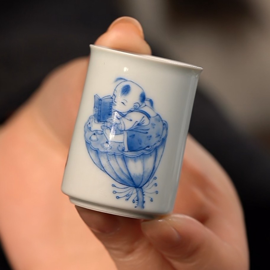 【品遗敬仁】聚澜堂手绘青花童子看书莲蓬拇指杯35cc 口径3*高5cm