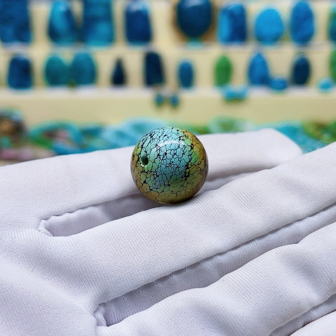 绿松石颈饰未镶嵌