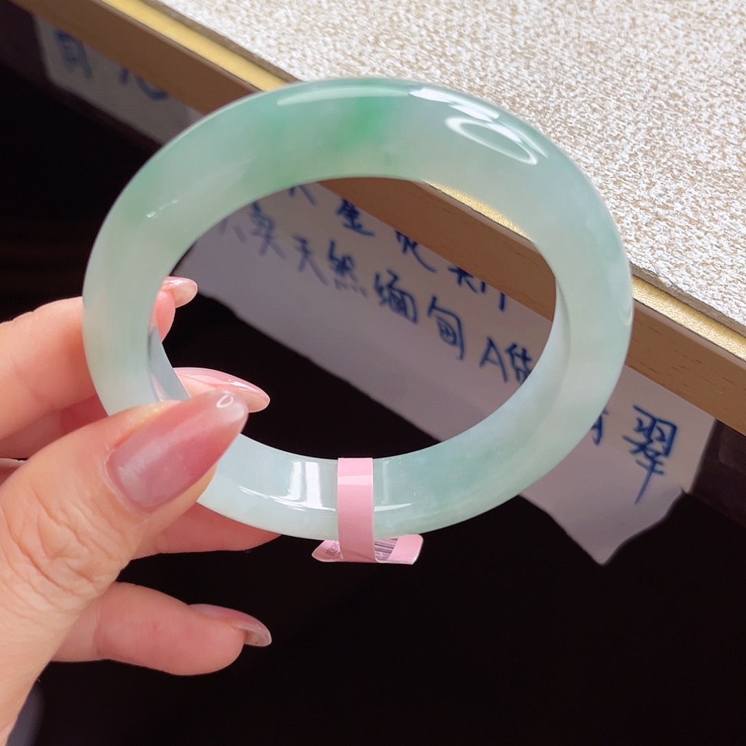 翡翠未镶嵌手镯手镯