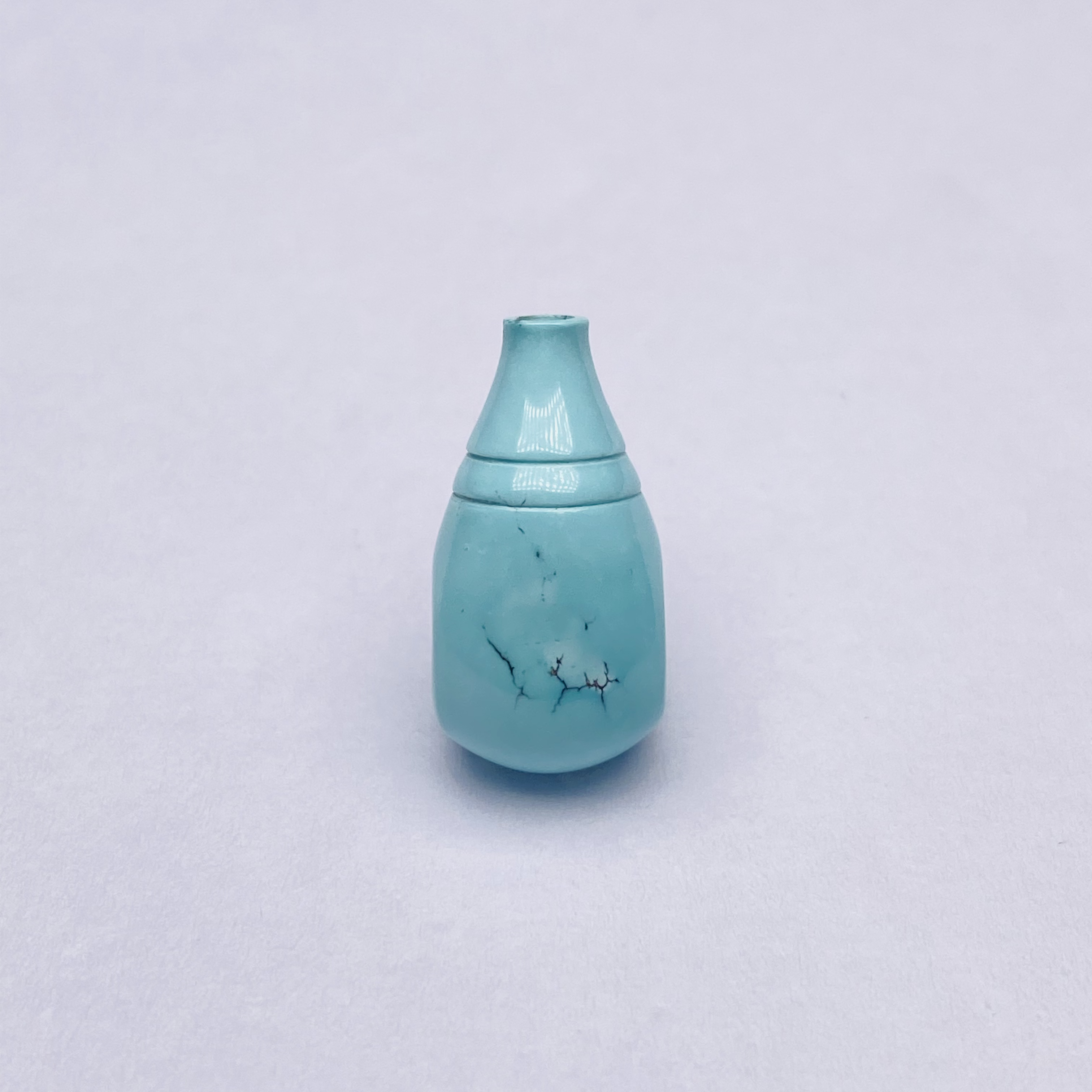 【礼】原矿高瓷绿松石三通水草纹1.57克 8.8×8×17mm