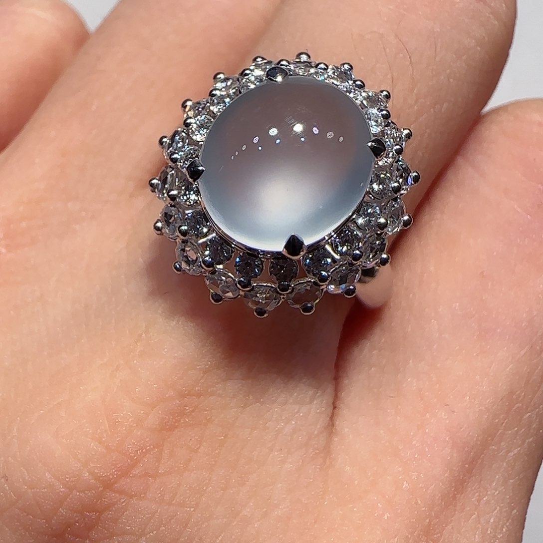 翡翠戒指18K金镶嵌戒指