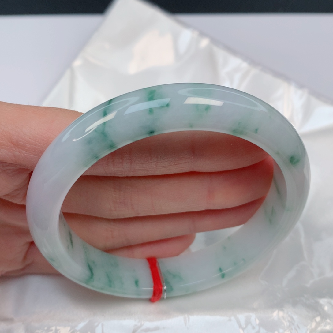 翡翠手镯未镶嵌59.1正圈