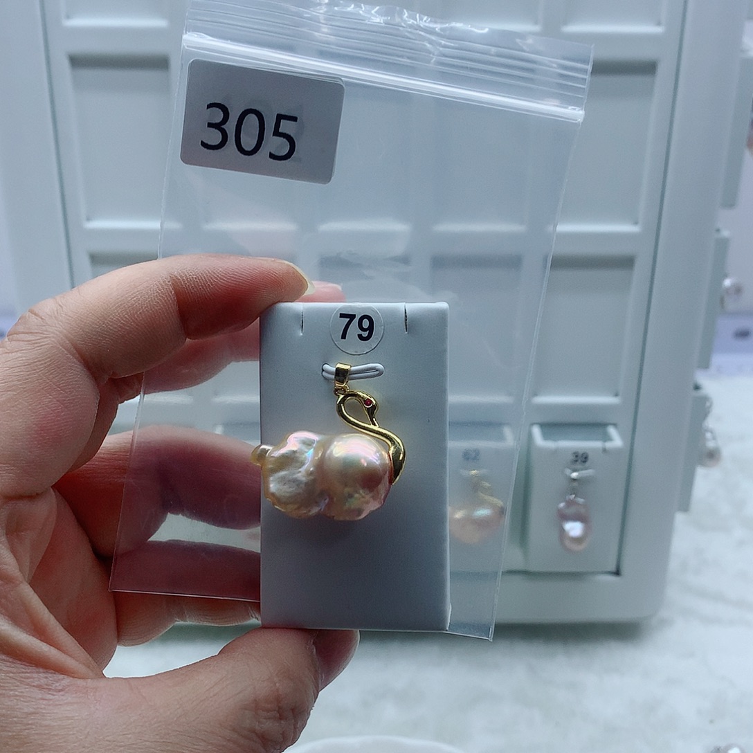 淡水珍珠吊坠(不含链)合金