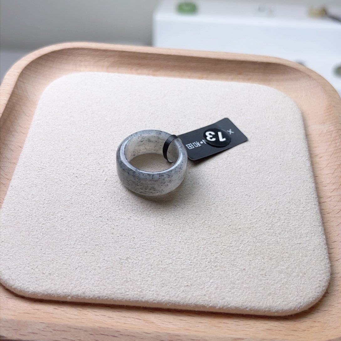 和田玉戒指未镶嵌