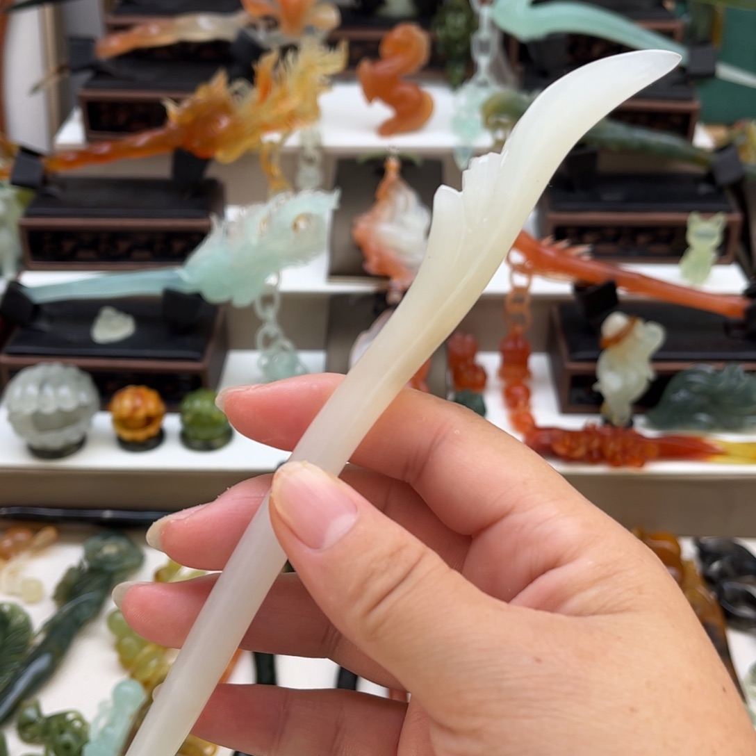 蛇纹石玉未镶嵌岫玉发簪