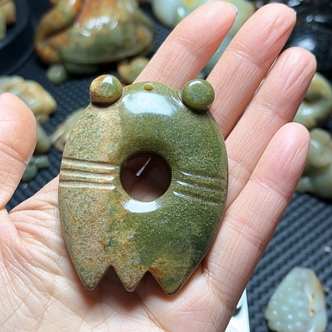 白玉菩提吊坠摆件