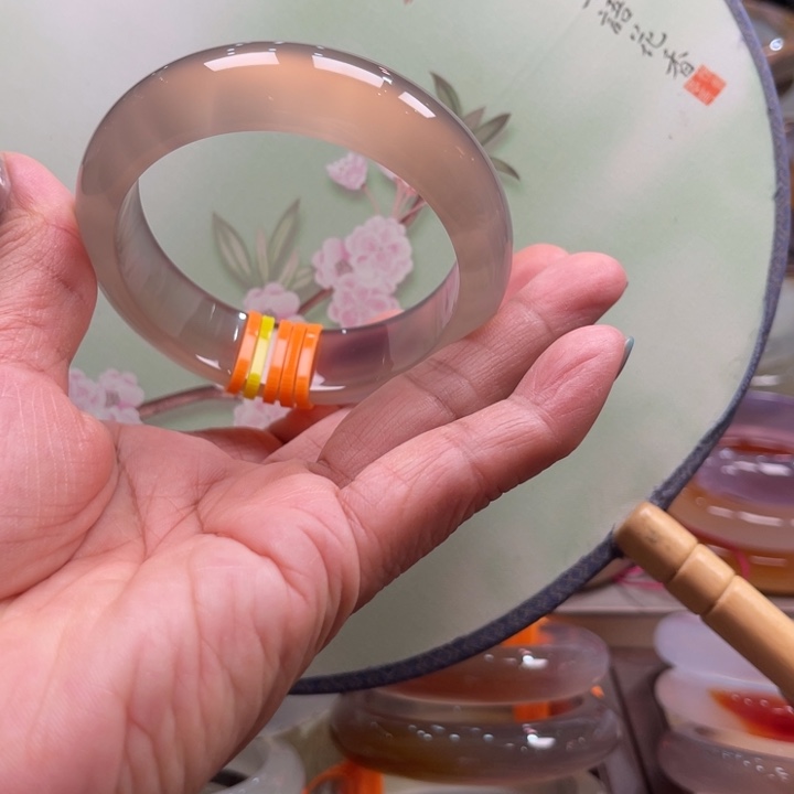 玛瑙/玉髓未镶嵌手镯