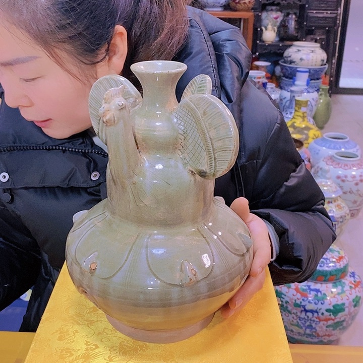 瓷片瓷器和瓷器上刻
