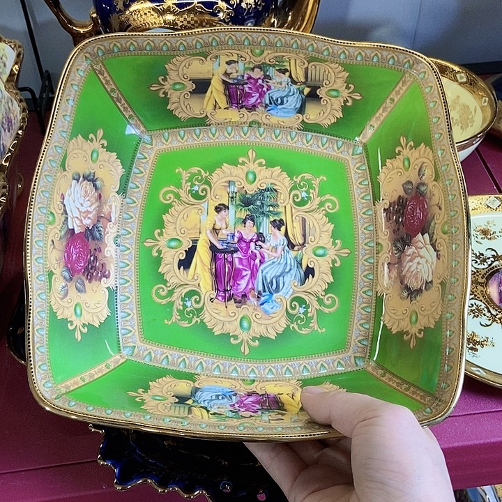 瓷片微瑕………………………………