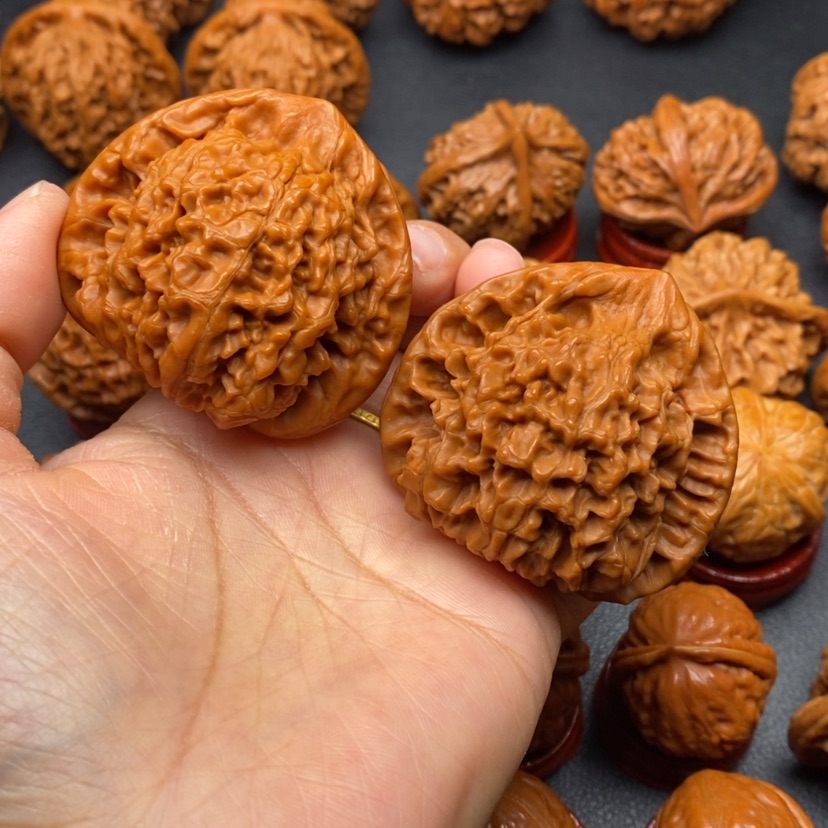 【闪购商品】文玩核桃把件50官帽