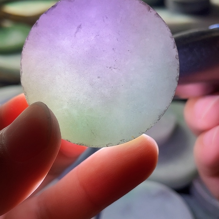 翡翠挂件未镶嵌毛料4