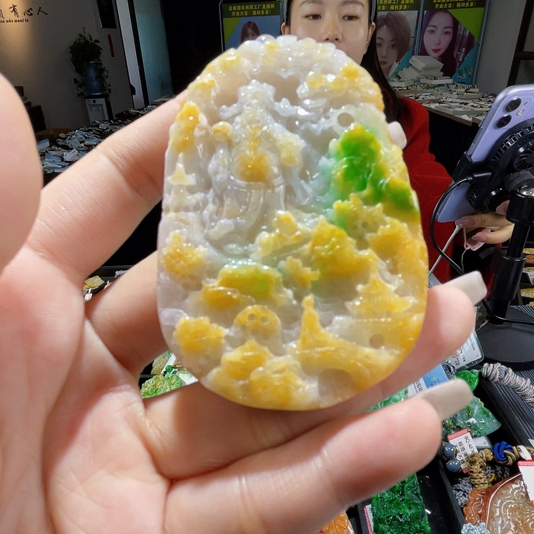 颈饰未镶嵌翡翠一