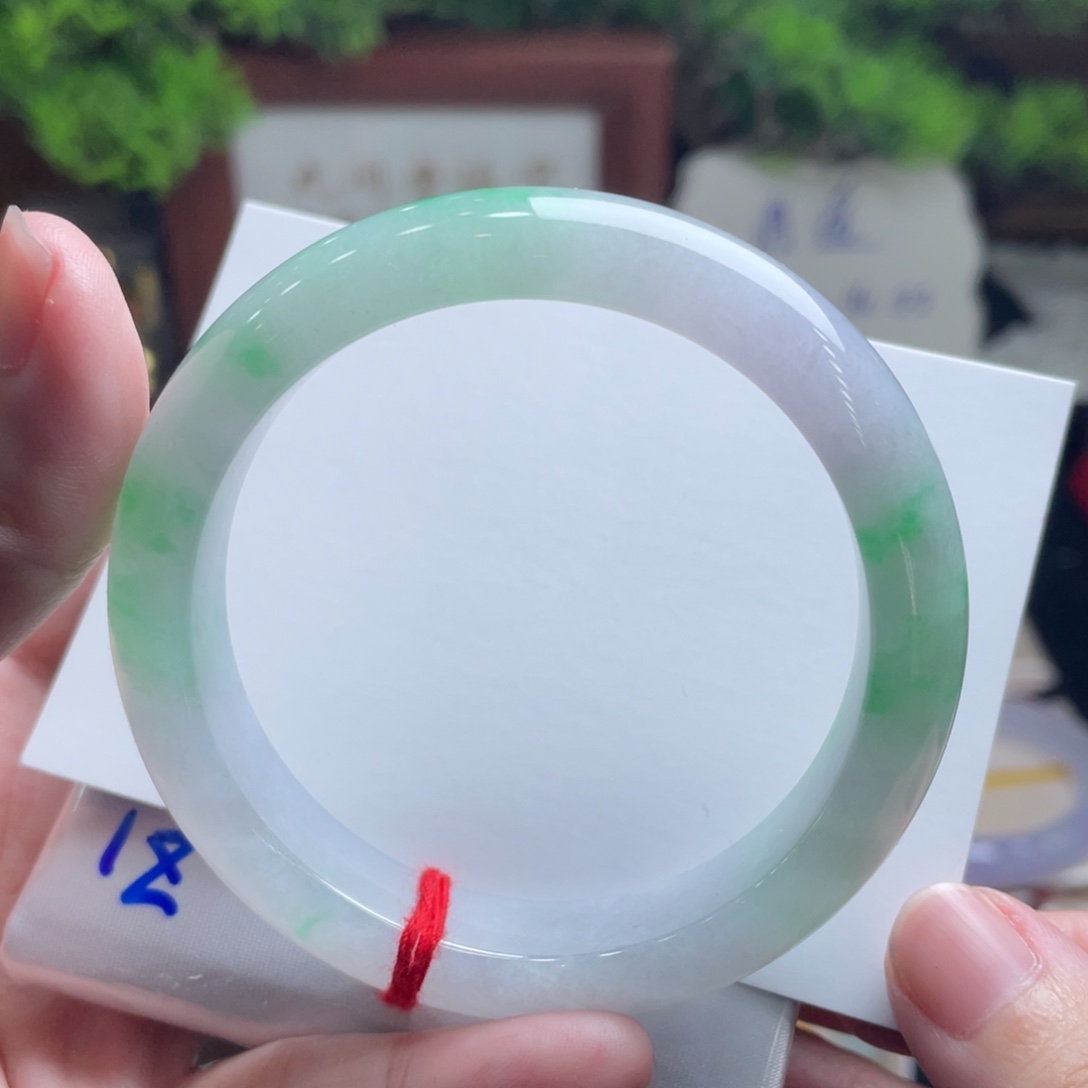 翡翠未镶嵌手镯54.7春彩 