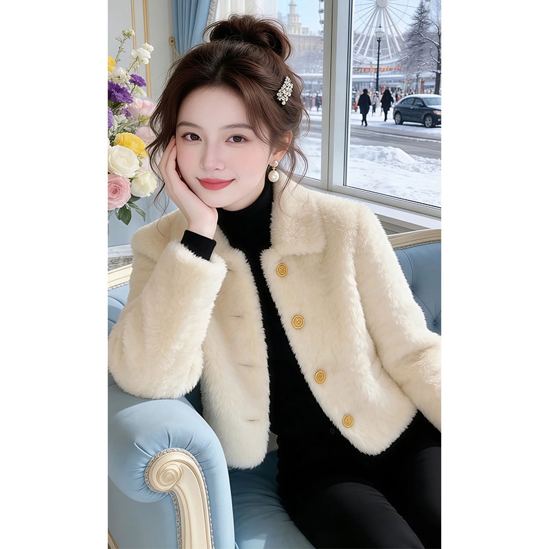 兹伊翰【赫本时光】 2025冬季新款法式气质时尚外套女士小香风女装