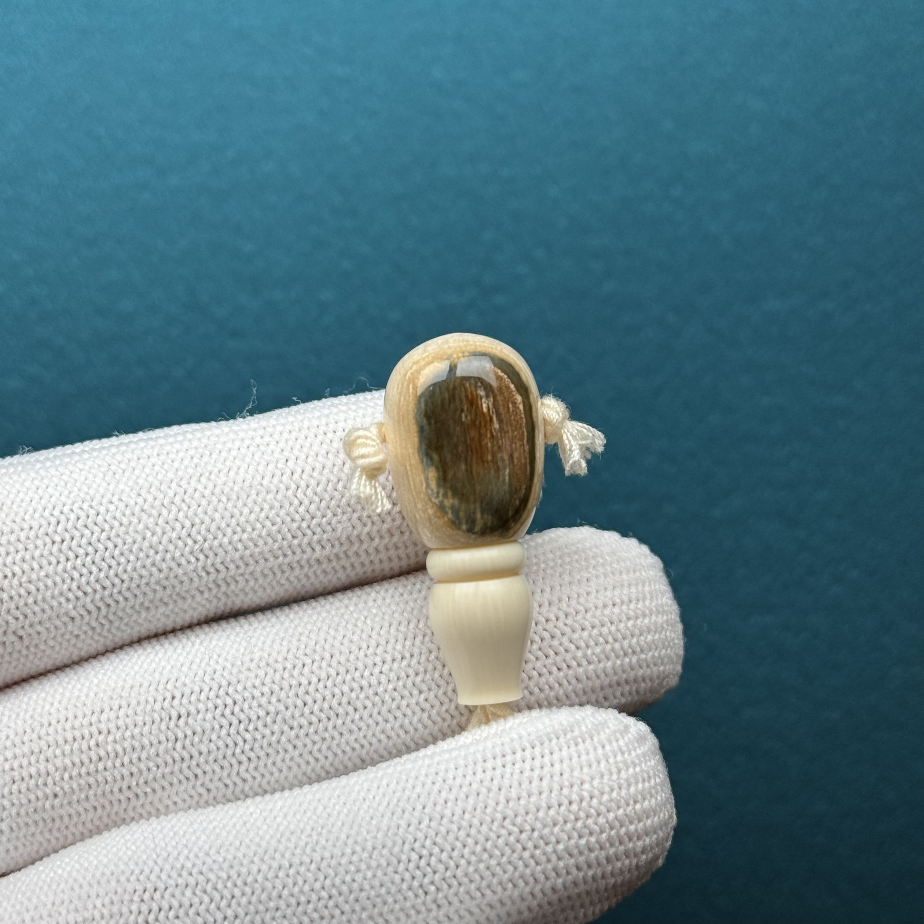 D38-82天然猛犸牙 蓝眼睛三通13.8*32.4mm支持复检假一罚十