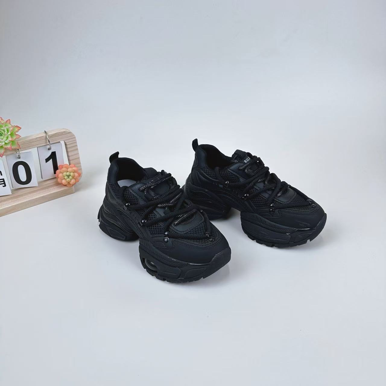 小强家女鞋  厚底小香风休闲运动鞋（A552-31-2）（C336336296-10）