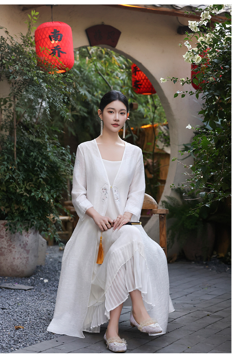 墨娇颜6228精美刺绣复古外披连衣裙国风绣花宽松长款古风