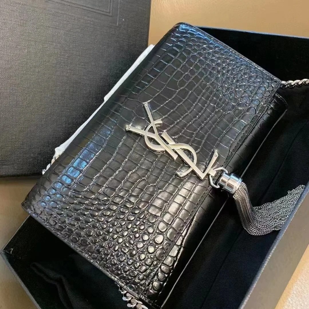 99新 YSL/圣罗兰 YSL 黑银中号压纹流苏包25020016-01