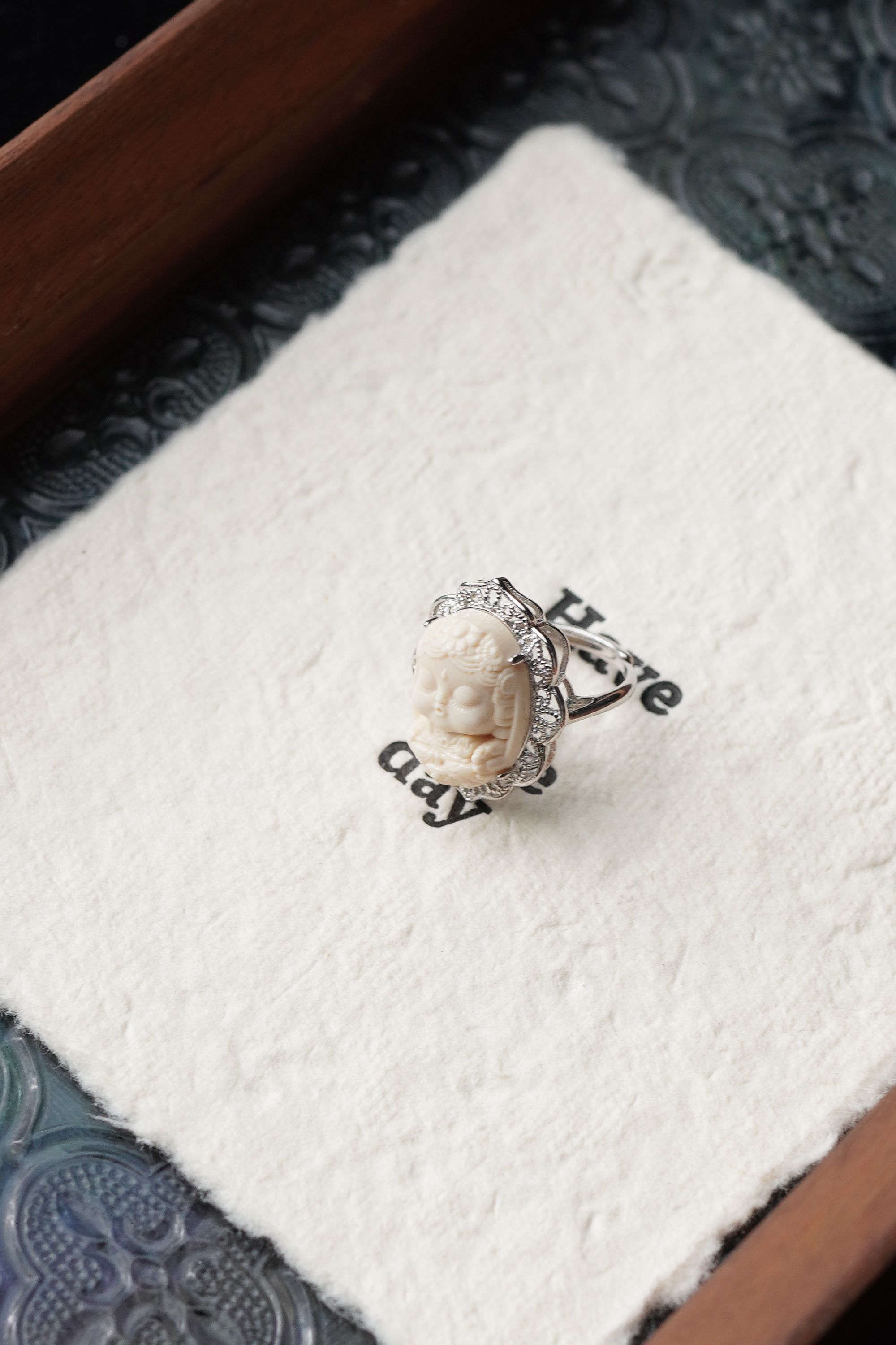 天然猛犸牙雕刻渡母17*13mm开口戒指