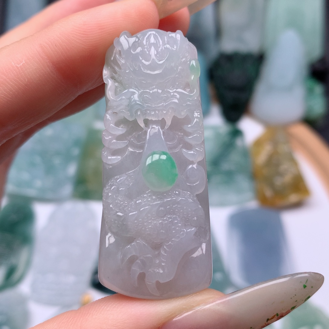 【闪购商品】翡翠颈饰未镶嵌龙牌