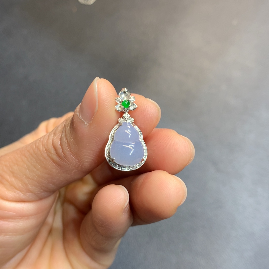 翡翠吊坠(不含链)18K金镶嵌