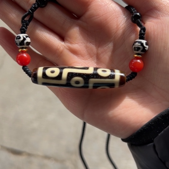 玛瑙/玉髓颈饰未镶嵌不**见