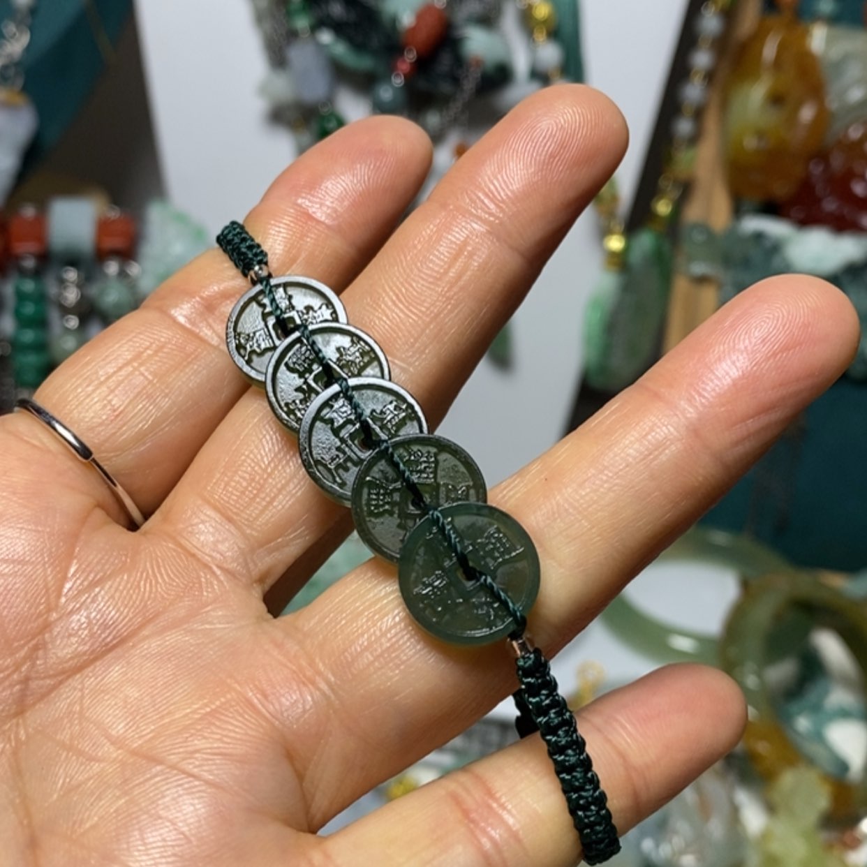 【闪购商品】翡翠吊坠(赠链)未镶嵌