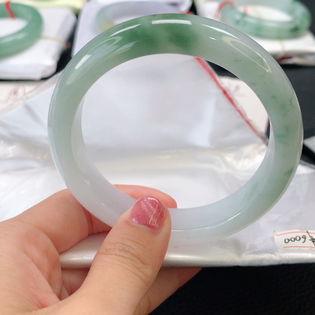 翡翠手镯未镶嵌翡翠手镯58