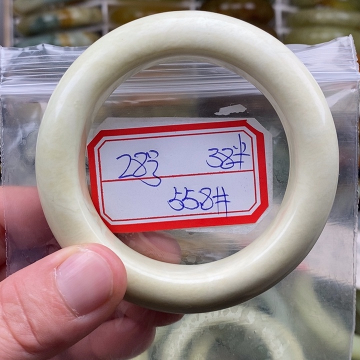 未镶嵌蛇纹石玉手绳