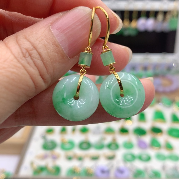 翡翠18K金镶嵌耳饰