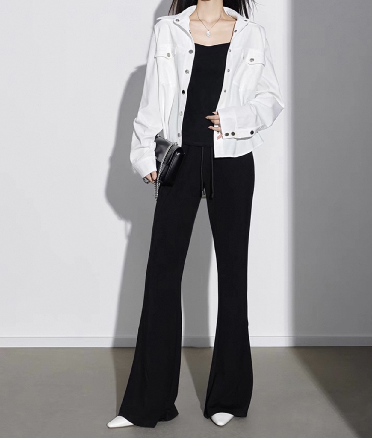 【大大大力士】黑色微喇裤