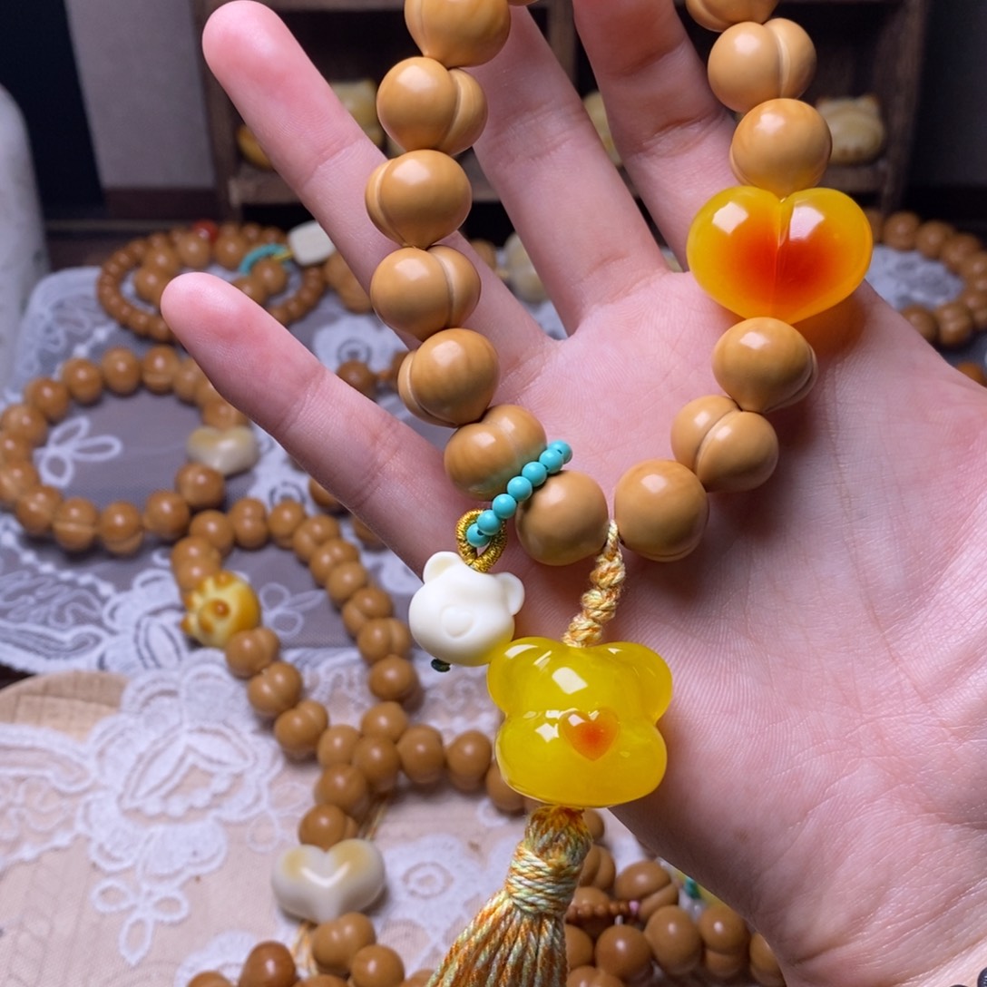 猴头核桃把件屁桃