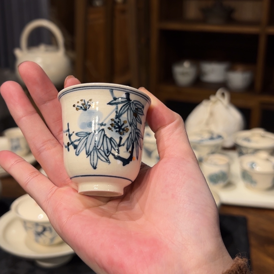 摆件陶瓷。     陶瓷。      