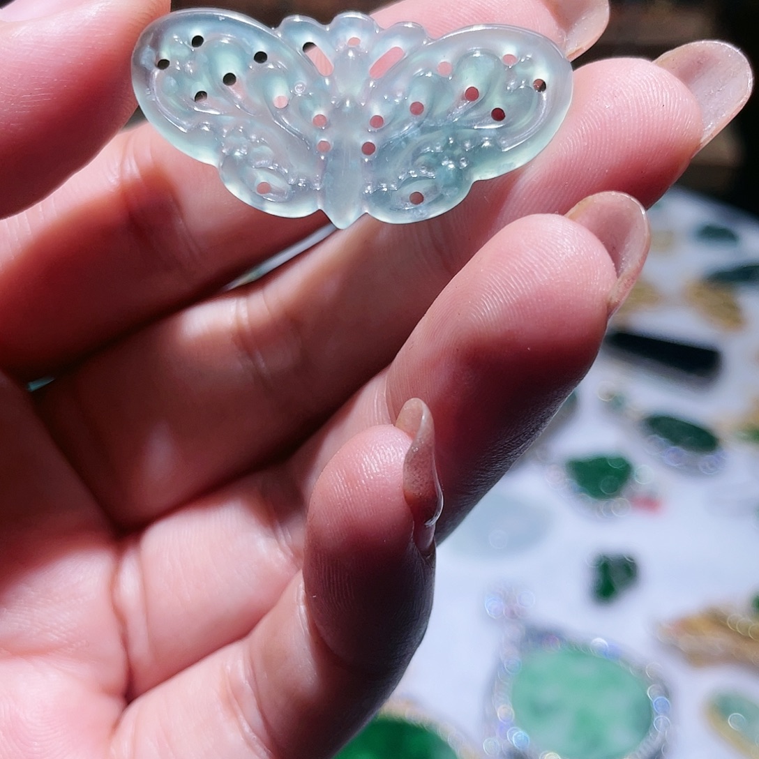 翡翠未镶嵌颈饰天然翡翠