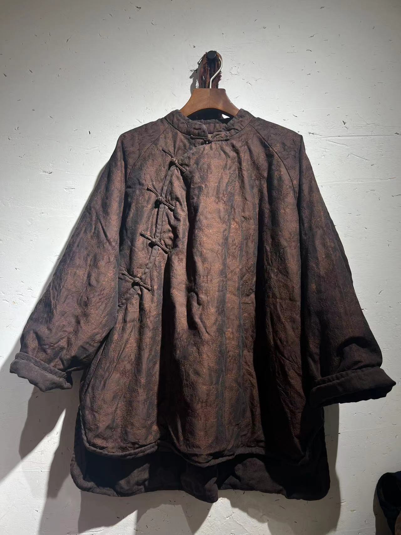 #9266衣路提花斜襟盘扣棉衣73.78/148