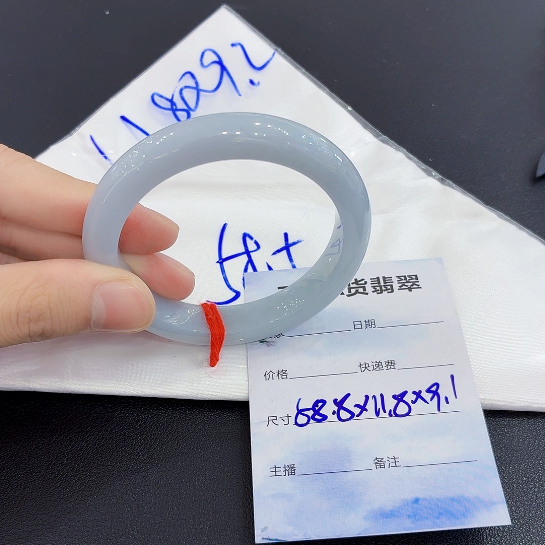 翡翠未镶嵌手镯翡翠手镯