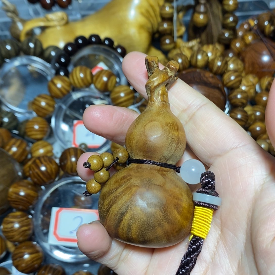 金丝楠木雕工艺品